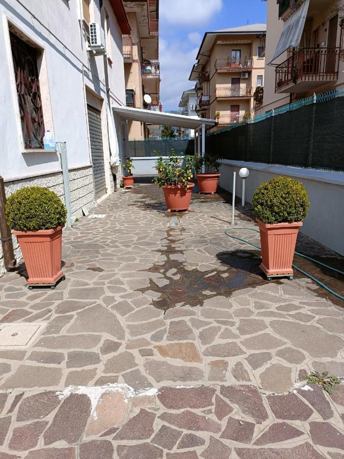 Casa Bob Alloggio Turistico フォンディ エクステリア 写真